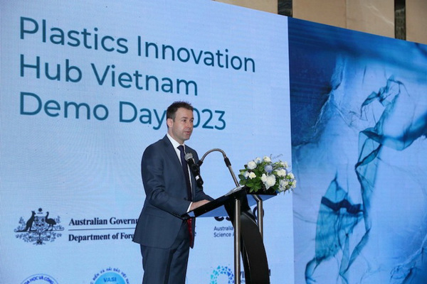 In 3D bằng rơm rạ để giải quyết ô nhiễm nhựa tại khu vực sông Mekong