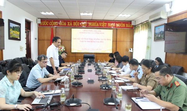 Đoàn khảo sát xây dựng Luật Sở hữu trí tuệ (sửa đổi) làm việc tại Lạng Sơn