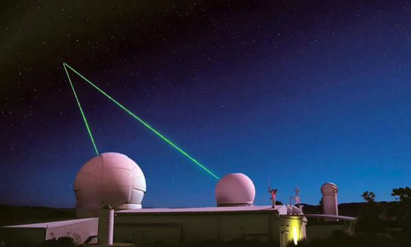 Hệ thống bắn laser từ mặt đất để phá hủy rác vũ trụ