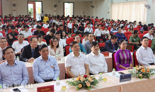 Trường Đại học Luật Hà Nội tổ chức Lễ khai giảng tại Phân hiệu tỉnh Đắk Lắk