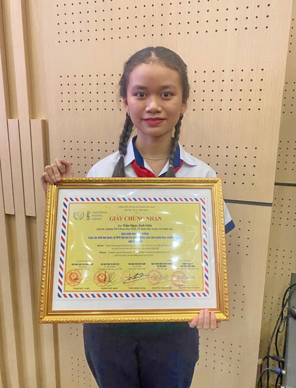 Nữ sinh Đắk Lắk đạt giải “Khơi nguồn ý tưởng” cuộc thi viết thư UPU  lần thứ 54 (năm 2025)