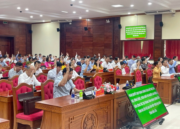 HĐND tỉnh Đắk Lắk thông qua chính sách hỗ trợ cán bộ khi đến làm việc tại trung tâm hành chính mới