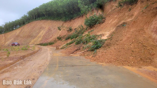 Chủ động ứng phó với mưa lớn, nguy cơ cao xảy ra lũ, sạt lở đất