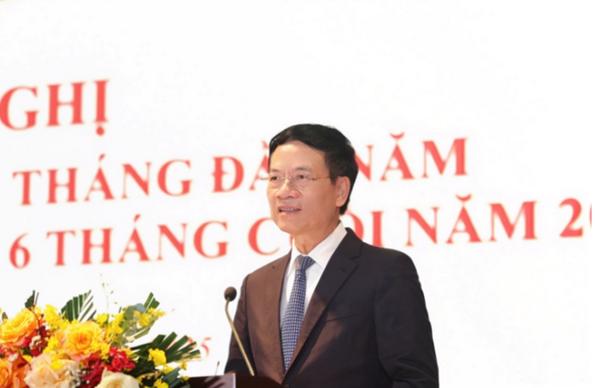 Đưa Việt Nam vào giai đoạn phát triển mới bằng KHCN, ĐMST và CĐS