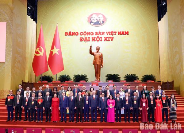 Đoàn đại biểu Đảng bộ tỉnh Đắk Lắk phát huy trí tuệ, trách nhiệm tại Đại hội XIV của Đảng