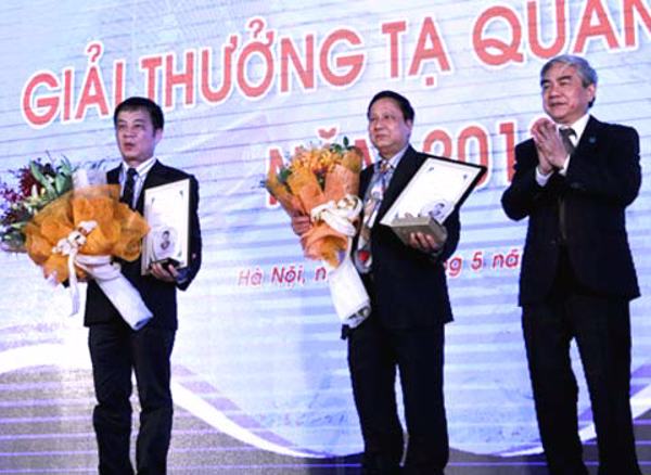 Vinh danh các nhà khoa học nghiên cứu cơ bản xuất sắc