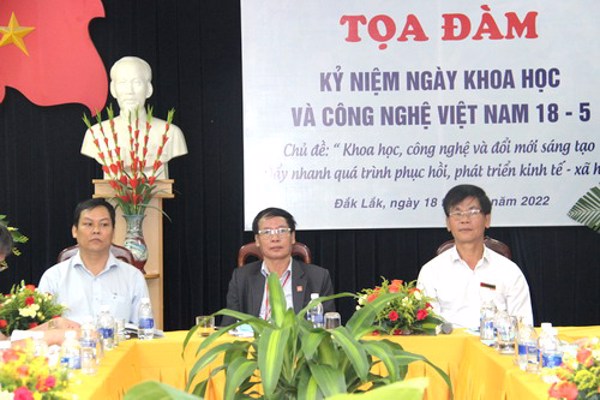 Tọa đàm kỷ niệm Ngày KH&CN 18-5: “Khoa học, công nghệ và đổi mới sáng tạo, đẩy nhanh quá trình phục hồi, phát triển kinh tế - xã hội”