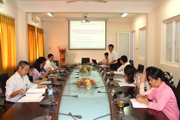 Hội đồng nghiệm thu đề tài cấp cơ sở: “Ứng dụng công nghệ thông tin xây dựng chương trình quản lý khoa học công nghệ cấp huyện trên địa bàn tỉnh Đắk Lắk”