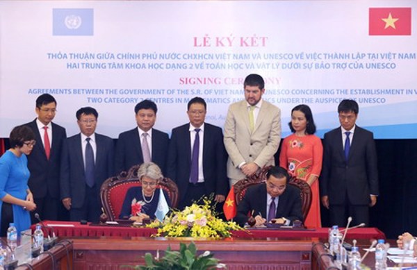 Thành lập 2 Trung tâm Toán học và Vật lý được UNESCO công nhận, bảo trợ