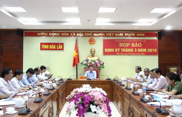 UBND tỉnh họp báo định kỳ tháng 3/2019