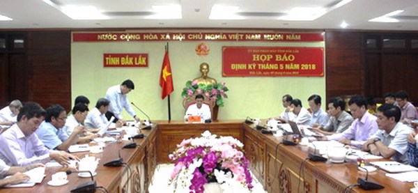 UBND tỉnh họp báo định kỳ tháng 5/2018