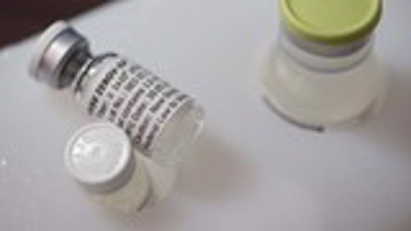 Tìm thấy vaccine chống Ebola hiệu quả 100%