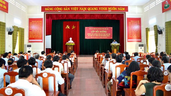 Đảng ủy khối các cơ quan tỉnh khai mạc lớp bồi dưỡng công tác Đảng