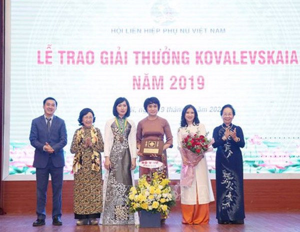 Trao tặng Giải thưởng Kovalevskaia năm 2019