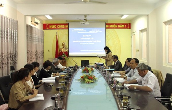 Hội đồng khoa học đánh giá, nghiệm thu đề tài cấp tỉnh: "Miễn dịch cộng đồng đối với bệnh Sởi - Rubella ở nữ 19-30 tuổi và trẻ em dưới 01 tuổi tại Đắk Lắk"