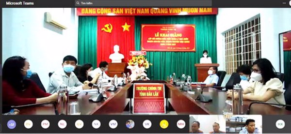 Khai giảng lớp bồi dưỡng kiến thức quản lý nhà nước ngạch chuyên viên và chuyên viên chính