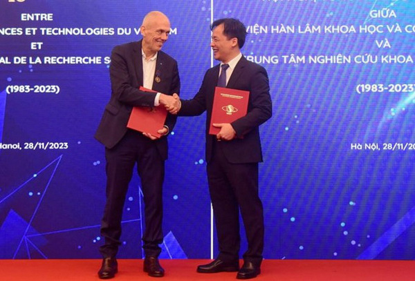 Việt Nam - Pháp thúc đẩy nghiên cứu chung về biển và năng lượng