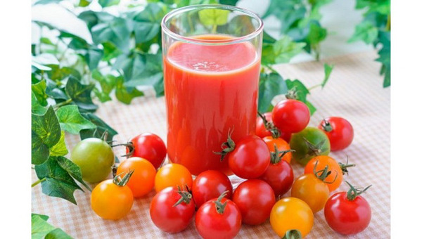 Nước ép cà chua tiêu diệt hiệu quả Salmonella và các vi khuẩn có hại khác
