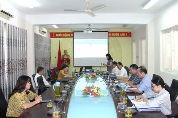 Hội đồng nghiệm thu đề tài cấp tỉnh “Nghiên cứu mức độ và các biện pháp hạn chế phát thải nhà kính trong sản xuất cà phê tại tỉnh Đắk Lắk”