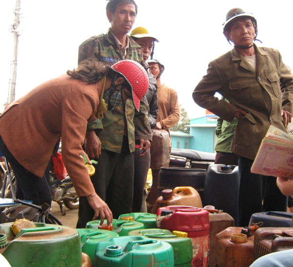 Phát hiện 1 cây xăng gắn chíp gian lận tại huyện Krông Năng