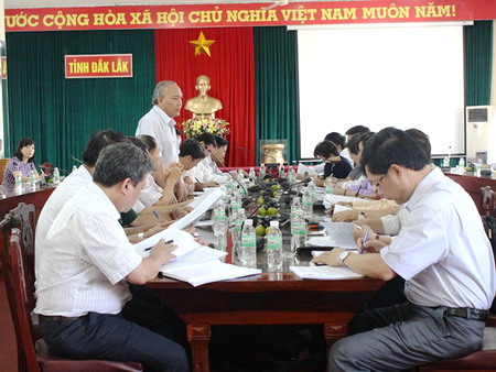 Quang cảnh buổi làm việc