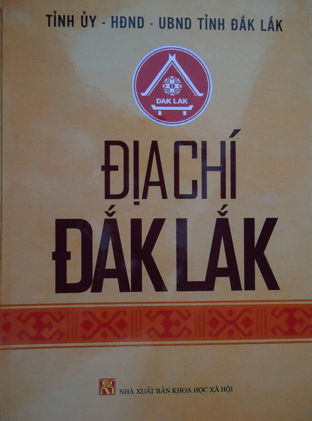 Bìa cuốn sách Địa chí Đắk Lắk