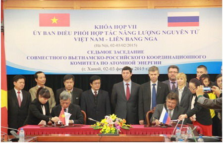 Thứ trưởng Trần Việt Thanh và Phó Tổng Giám đốc ROSATOM Vyacheslav Pershukov ký kết Bản ghi nhớ hợp tác